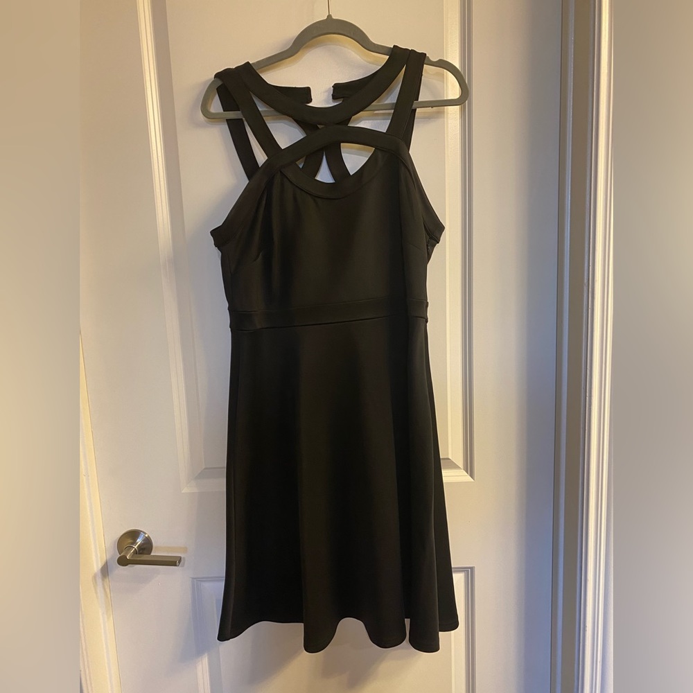 The perfect little black dress